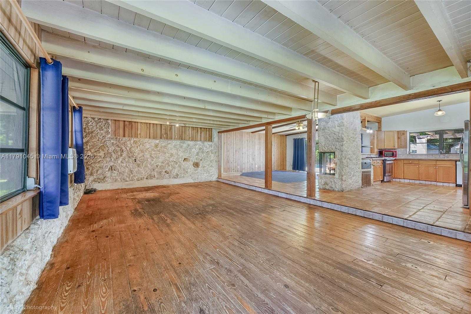 Small Image of 801 ORCHID DR, Plantation Number 5