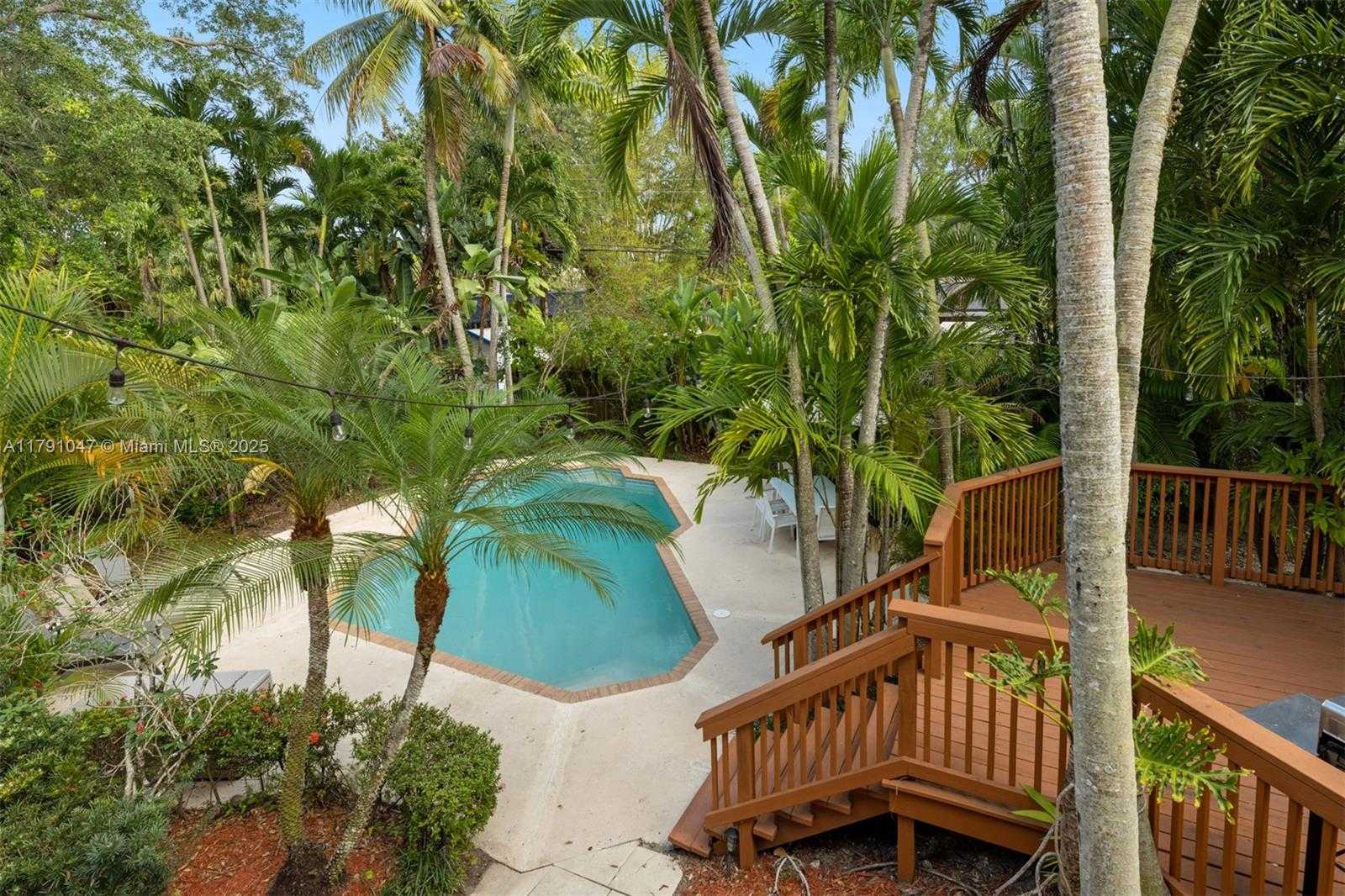 Small Image of 7920 SOUTH WEST 132ND ST, Pinecrest Number 16