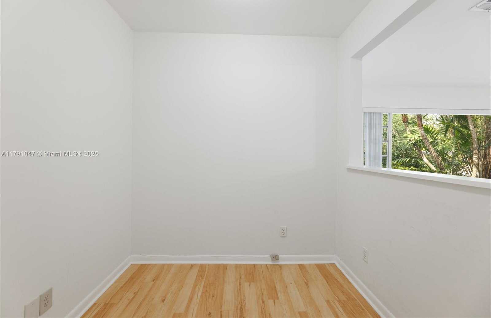 Small Image of 7920 SOUTH WEST 132ND ST, Pinecrest Number 4
