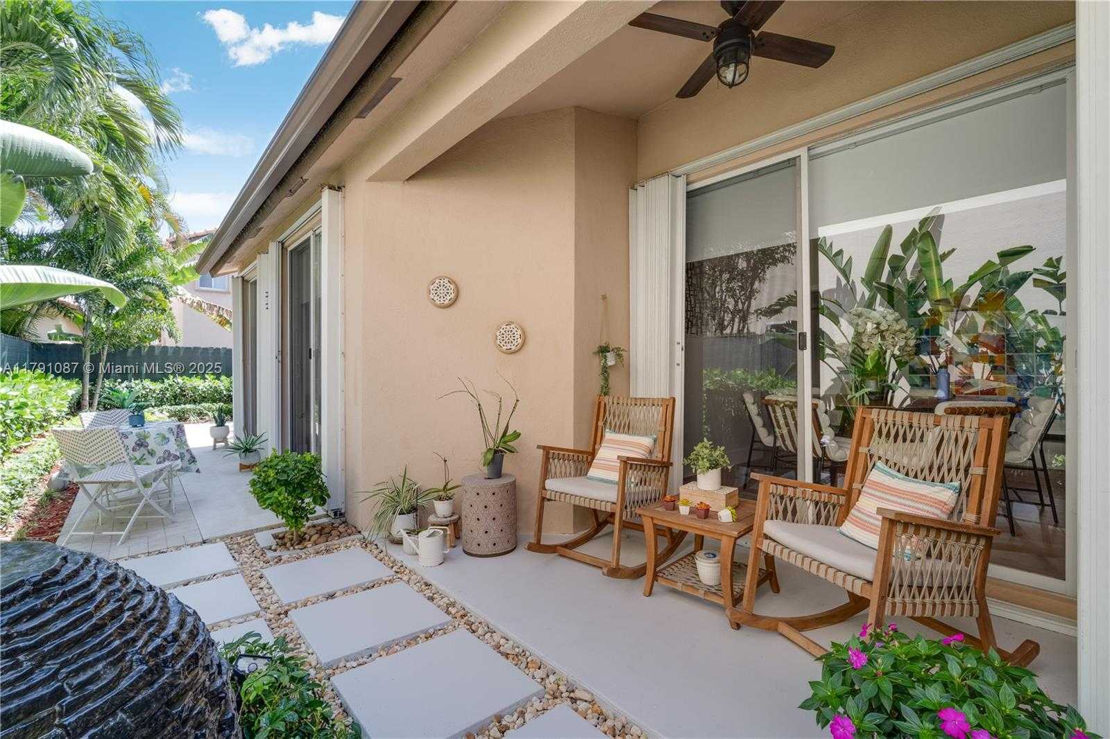 Small Image of 11334 NORTH WEST 53RD LN, Doral Number 3