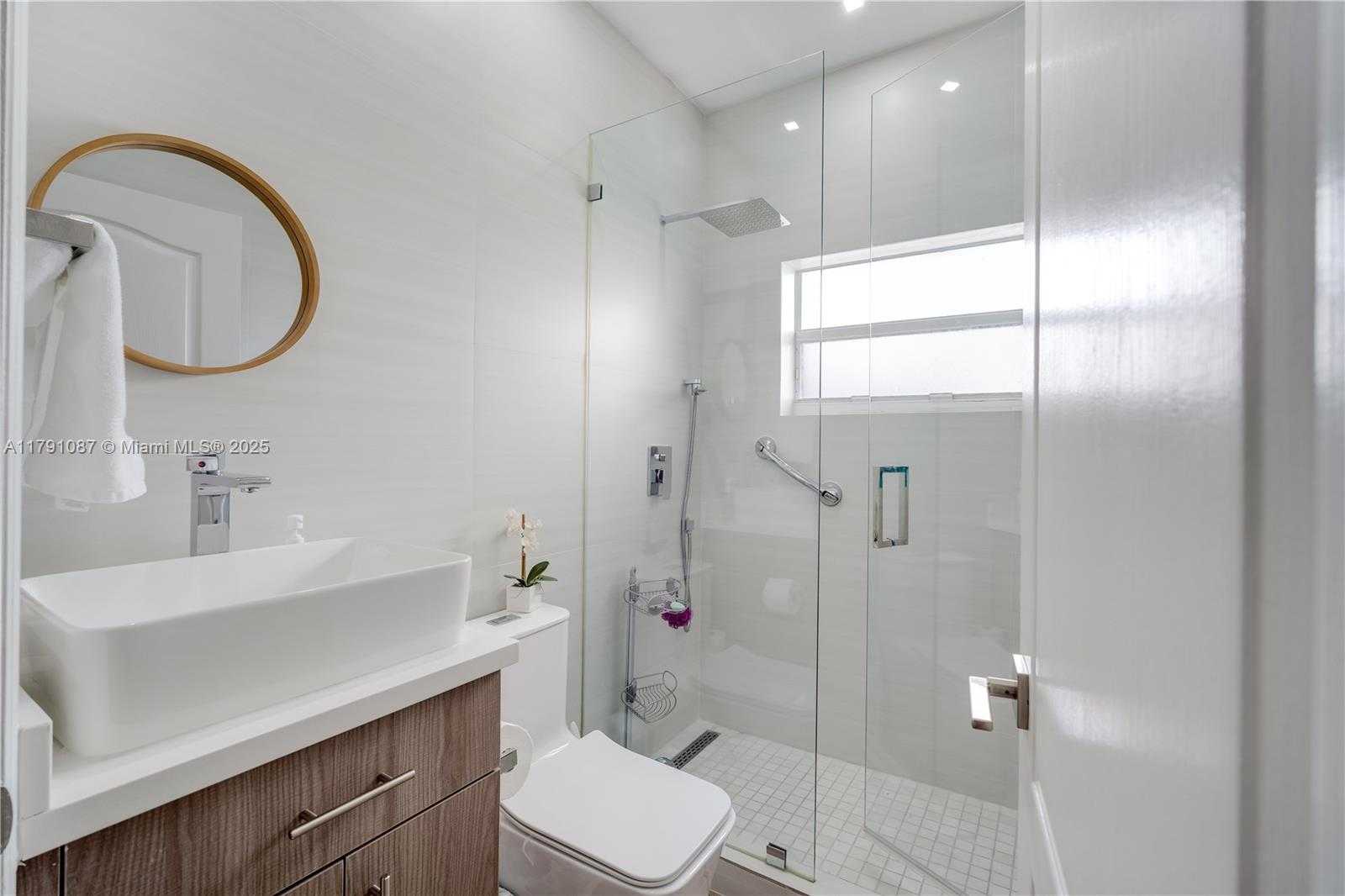 Small Image of 11334 NORTH WEST 53RD LN, Doral Number 31