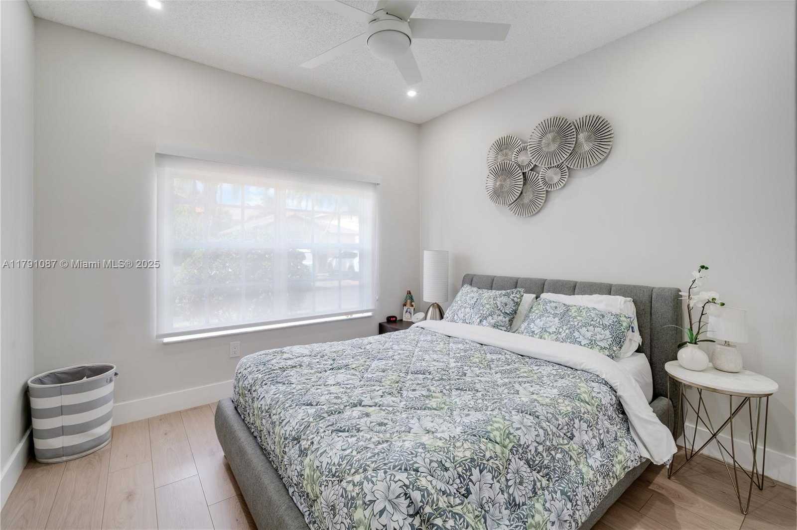 Small Image of 11334 NORTH WEST 53RD LN, Doral Number 33