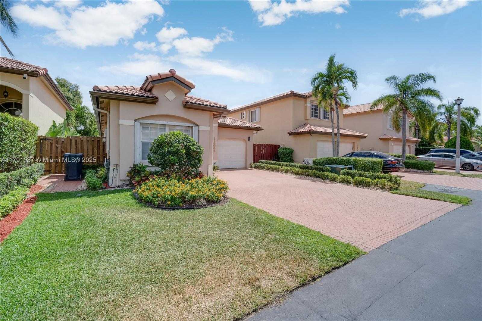 Small Image of 11334 NORTH WEST 53RD LN, Doral Number 37