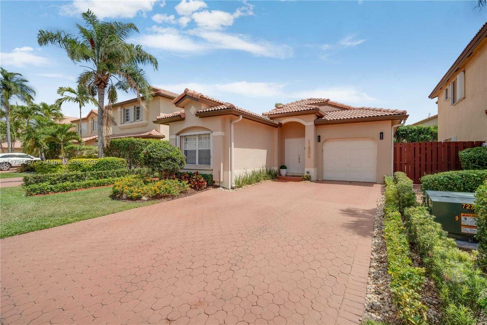 Small Image of 11334 NORTH WEST 53RD LN, Doral Number 39