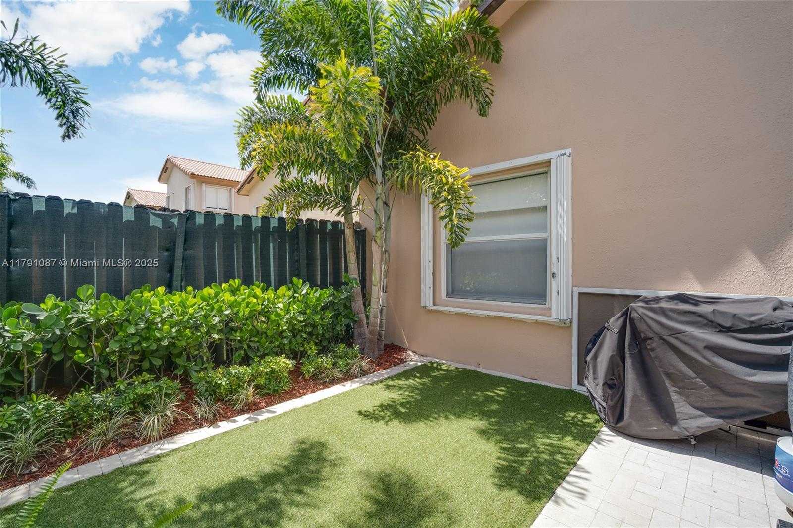 Small Image of 11334 NORTH WEST 53RD LN, Doral Number 8