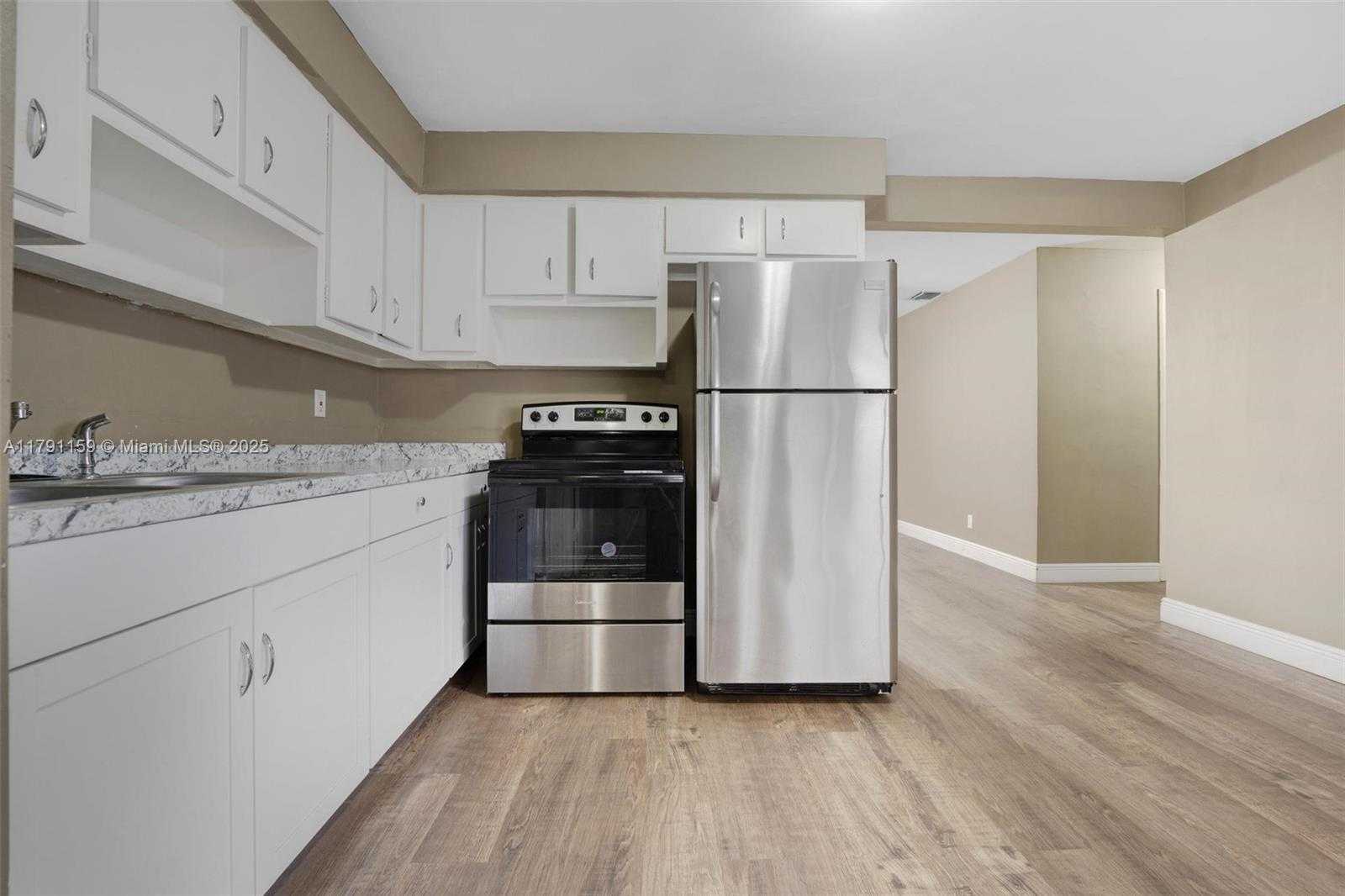 Small Image of 5010 SOUTH WEST 93RD AVE, Cooper City Number 12