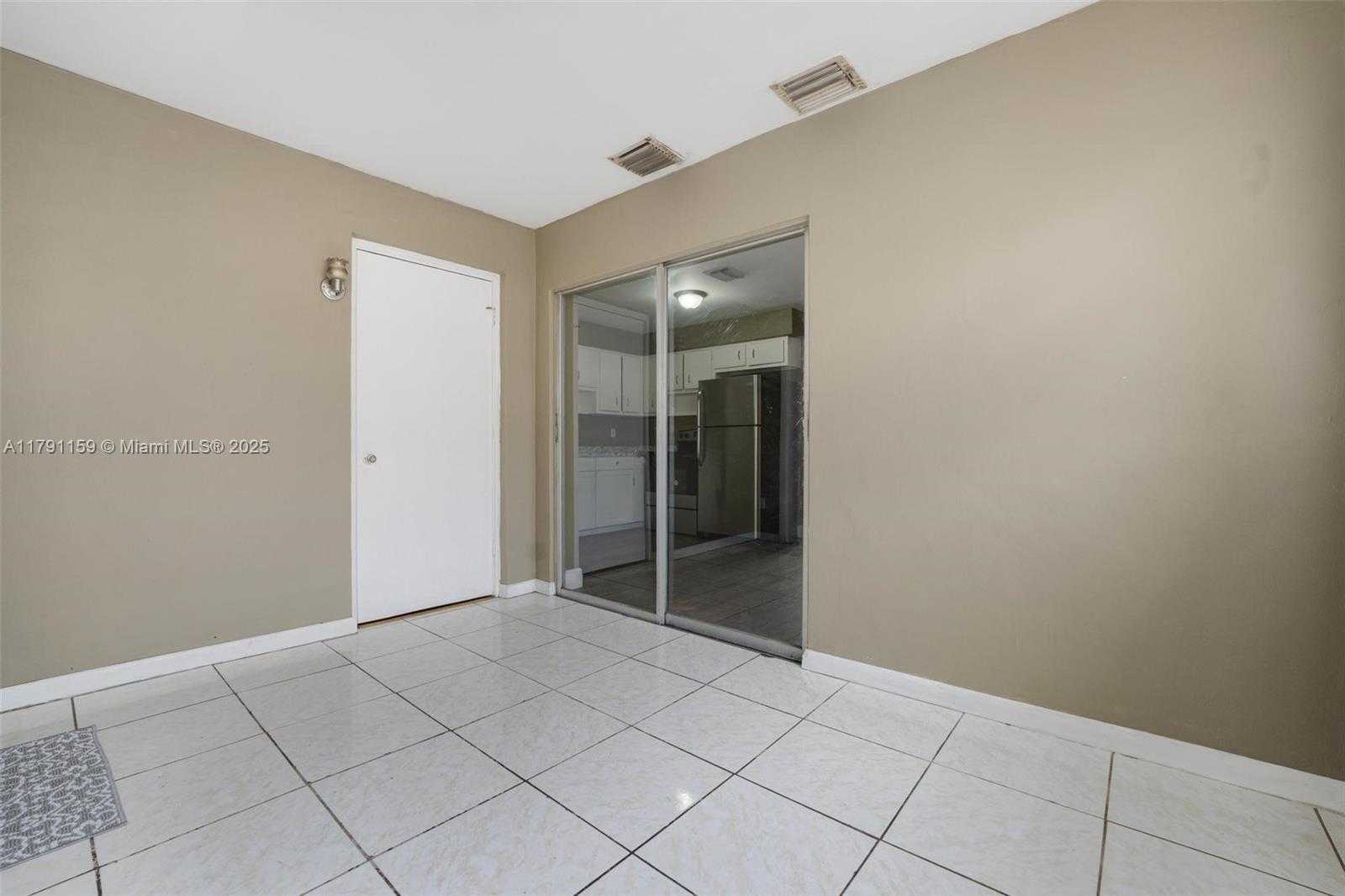Small Image of 5010 SOUTH WEST 93RD AVE, Cooper City Number 21