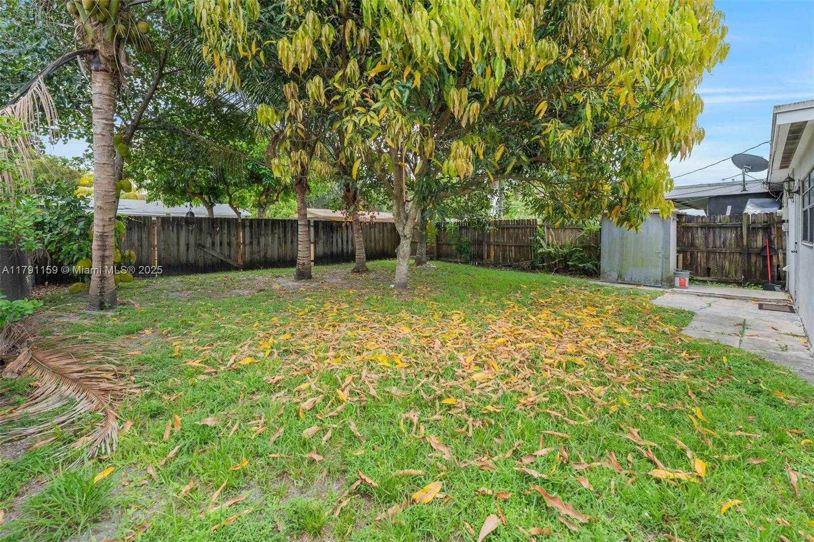 Small Image of 5010 SOUTH WEST 93RD AVE, Cooper City Number 23