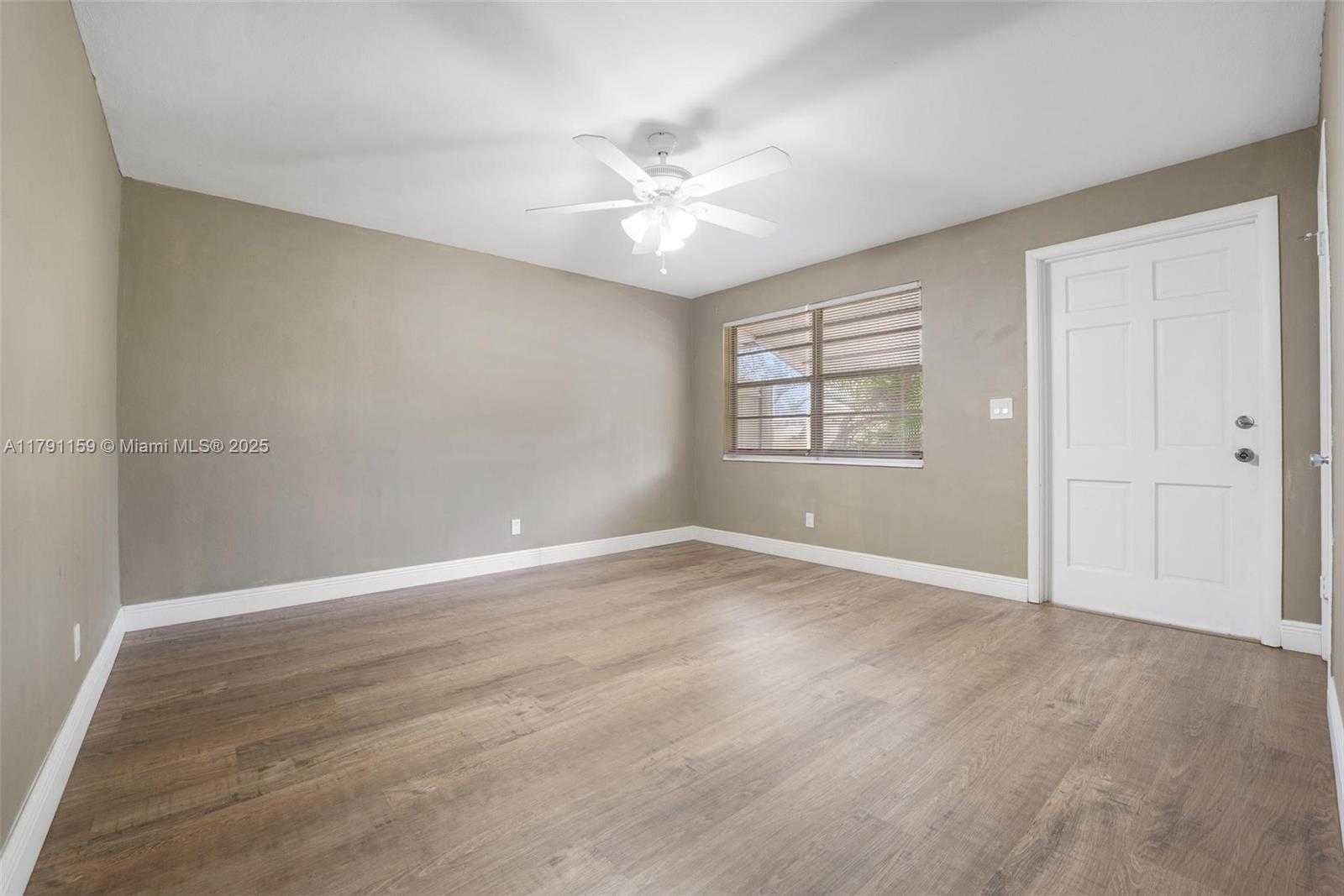 Small Image of 5010 SOUTH WEST 93RD AVE, Cooper City Number 5