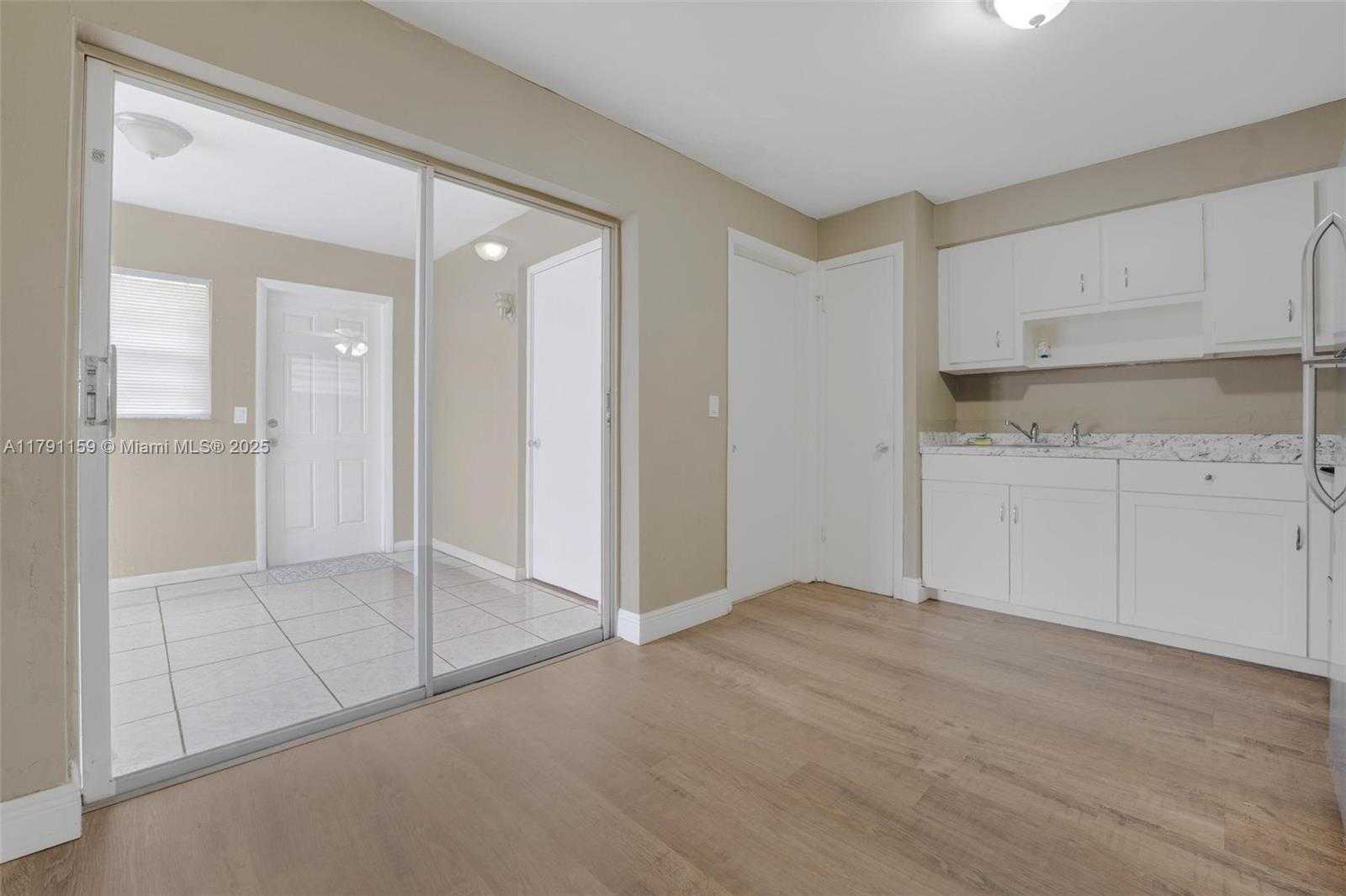 Small Image of 5010 SOUTH WEST 93RD AVE, Cooper City Number 8