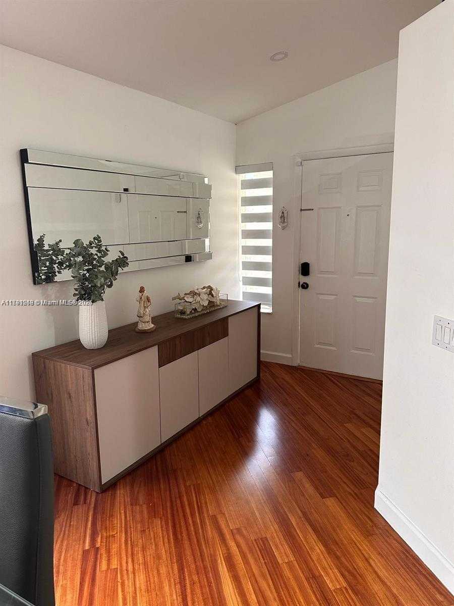 Small Image of 591 TALAVERA RD, Weston Number 3