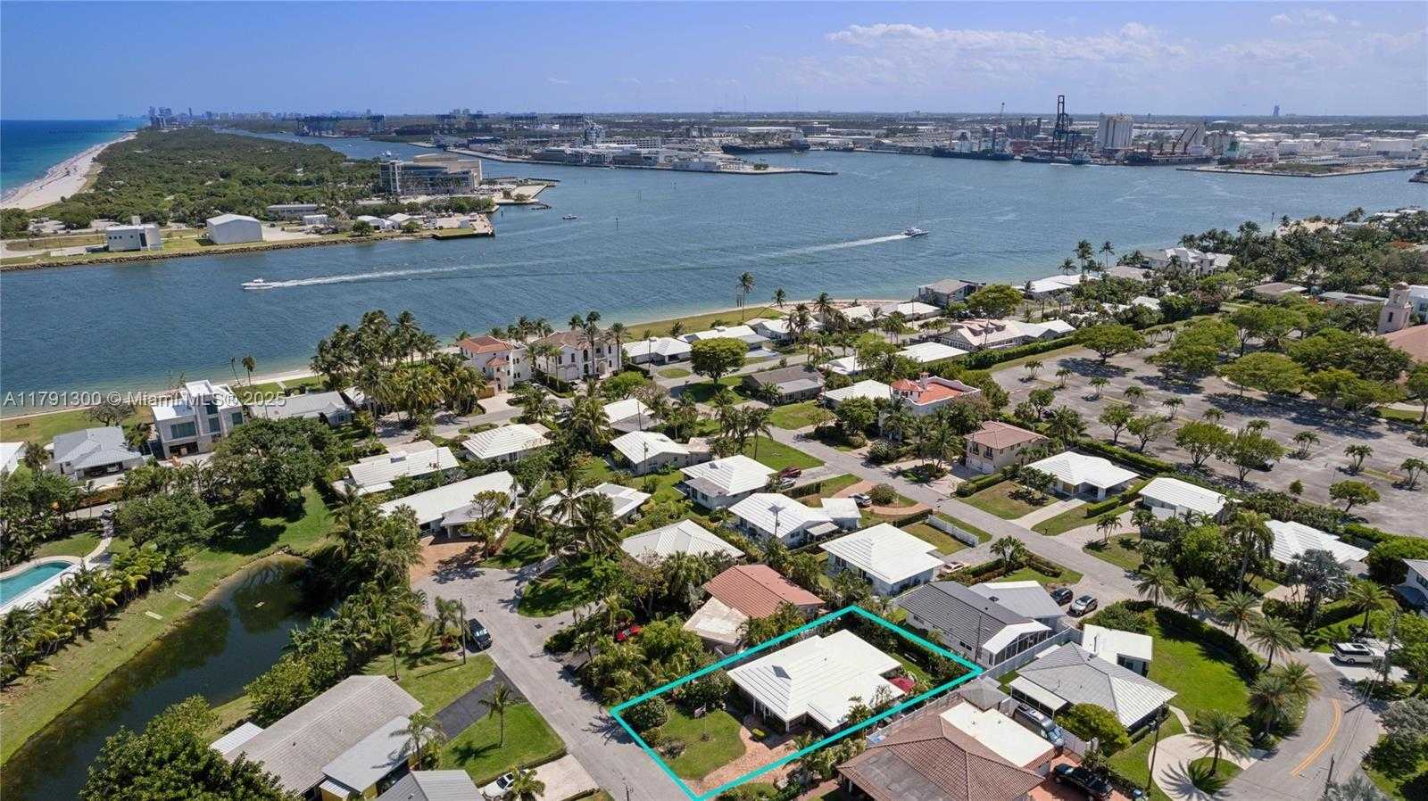 Small Image of 2005 SOUTH EAST 26TH TER, Fort Lauderdale Number 2