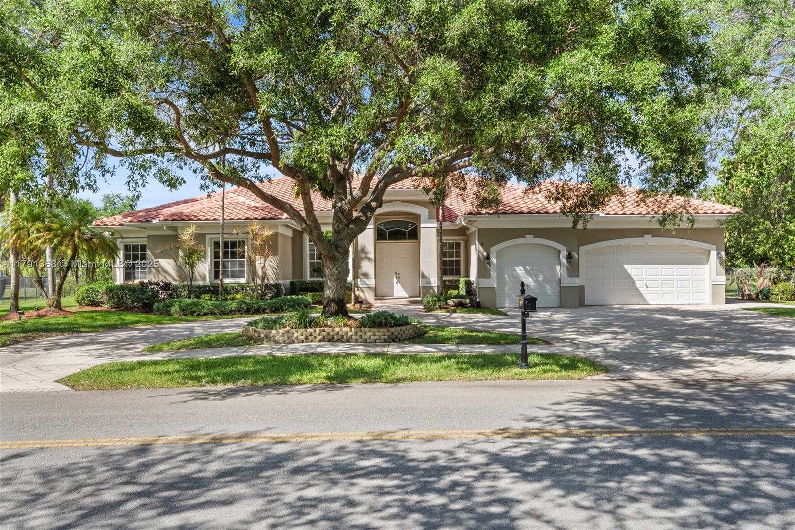 Small Image of 13003 SOUTH WEST 41ST ST, Davie Number 3
