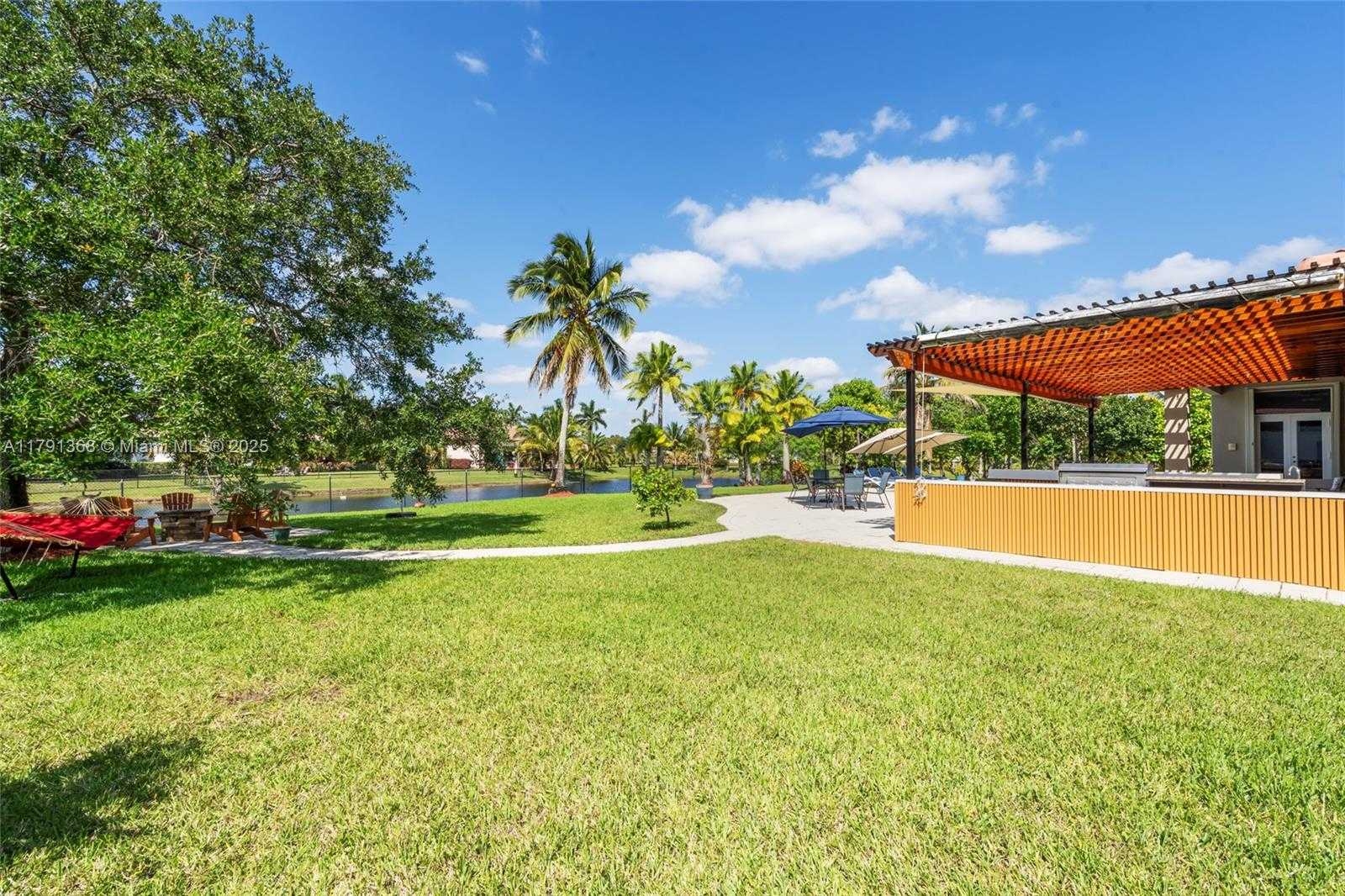 Small Image of 13003 SOUTH WEST 41ST ST, Davie Number 38
