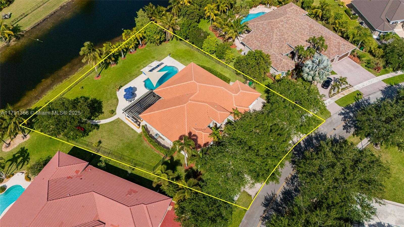 Small Image of 13003 SOUTH WEST 41ST ST, Davie Number 45