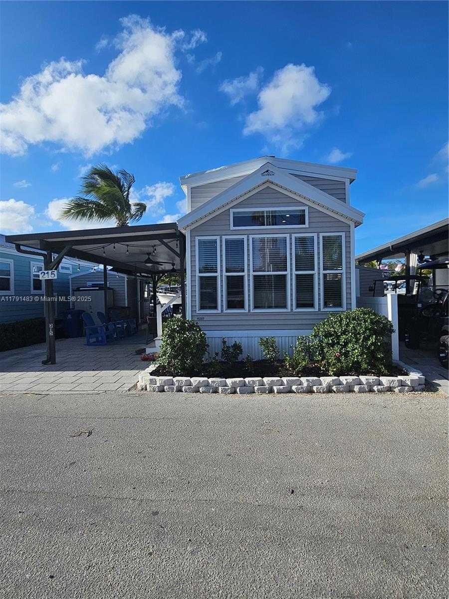 Small Image of 325 CALUSA STREET LOT 215, Key Largo Number 2