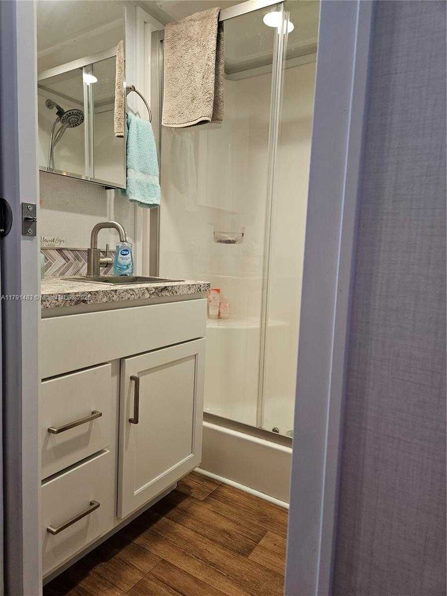 Small Image of 325 CALUSA STREET LOT 215, Key Largo Number 29