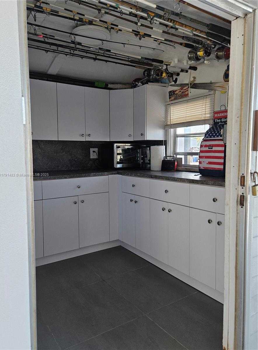 Small Image of 325 CALUSA STREET LOT 215, Key Largo Number 38