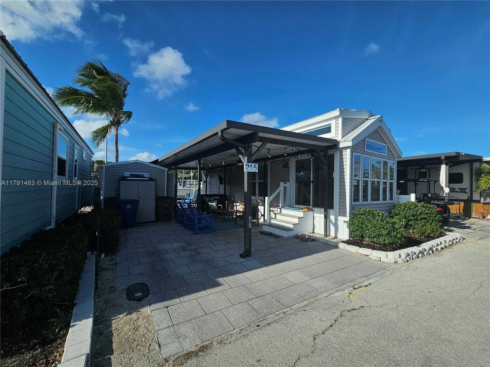 Small Image of 325 CALUSA STREET LOT 215, Key Largo Number 4