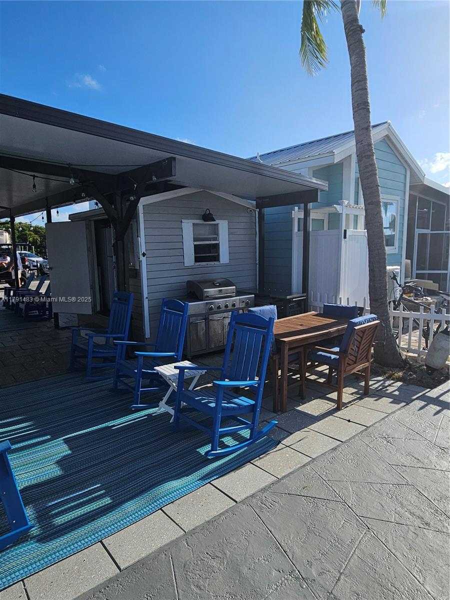 Small Image of 325 CALUSA STREET LOT 215, Key Largo Number 8