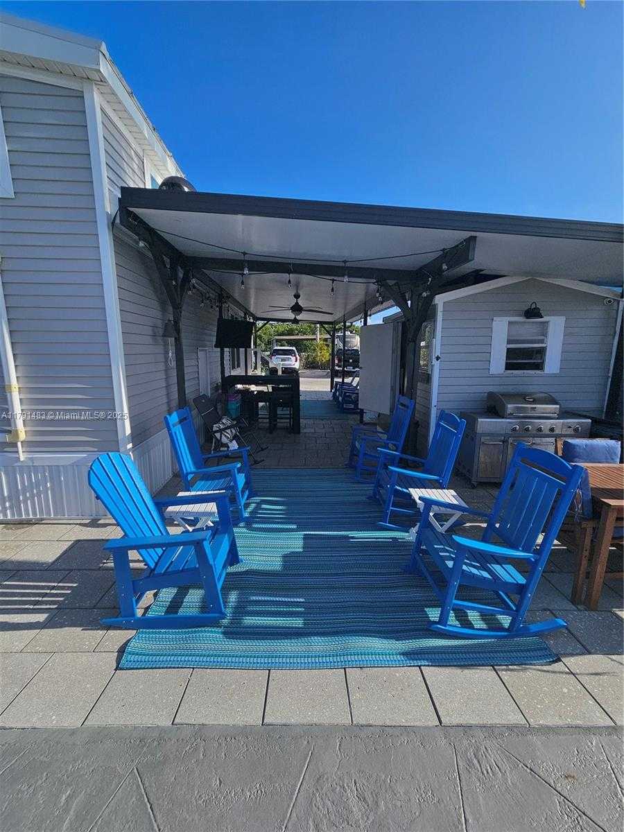 Small Image of 325 CALUSA STREET LOT 215, Key Largo Number 9