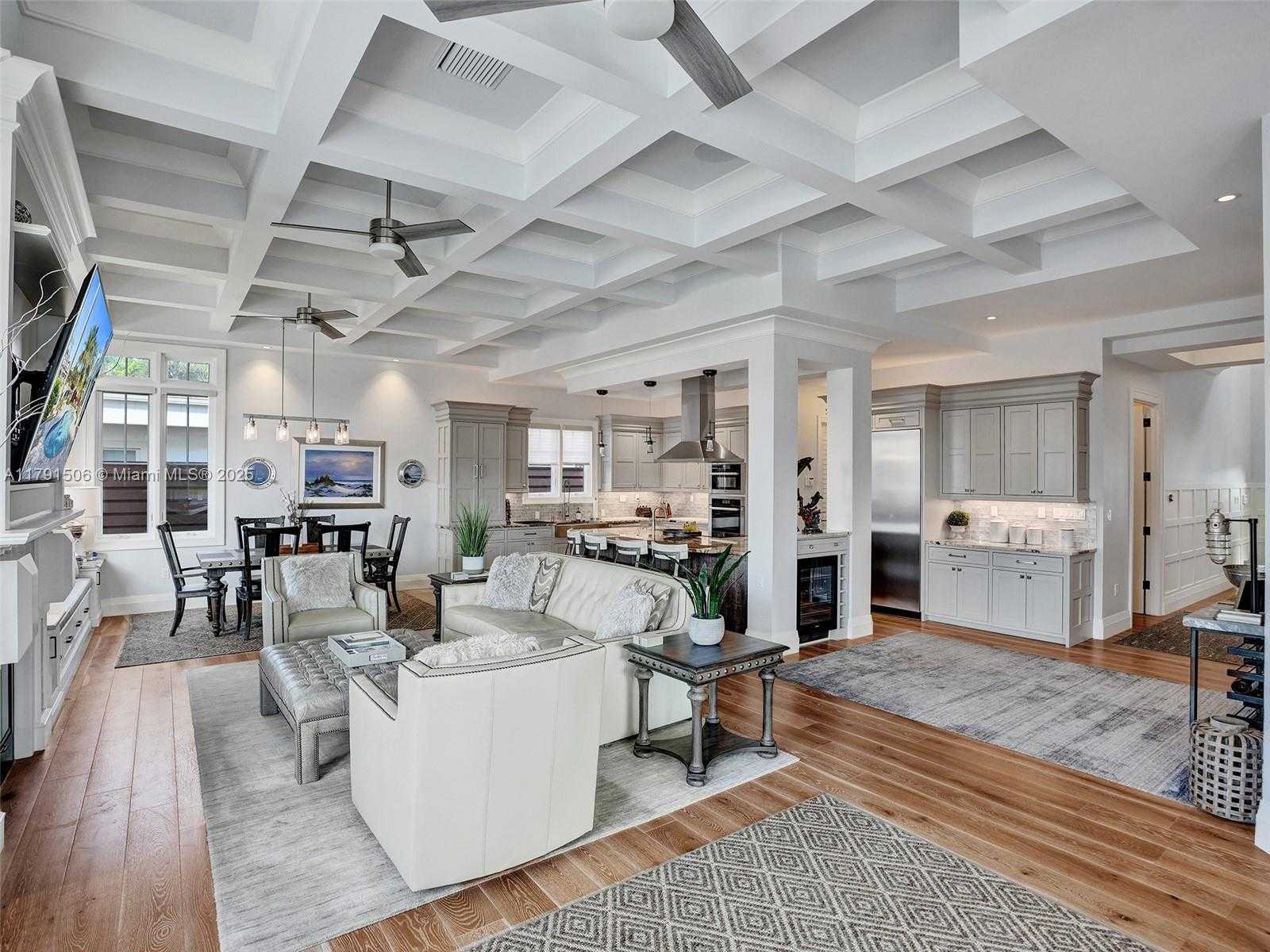 Small Image of 2340 NORTH EAST 48TH ST, Lighthouse Point Number 14