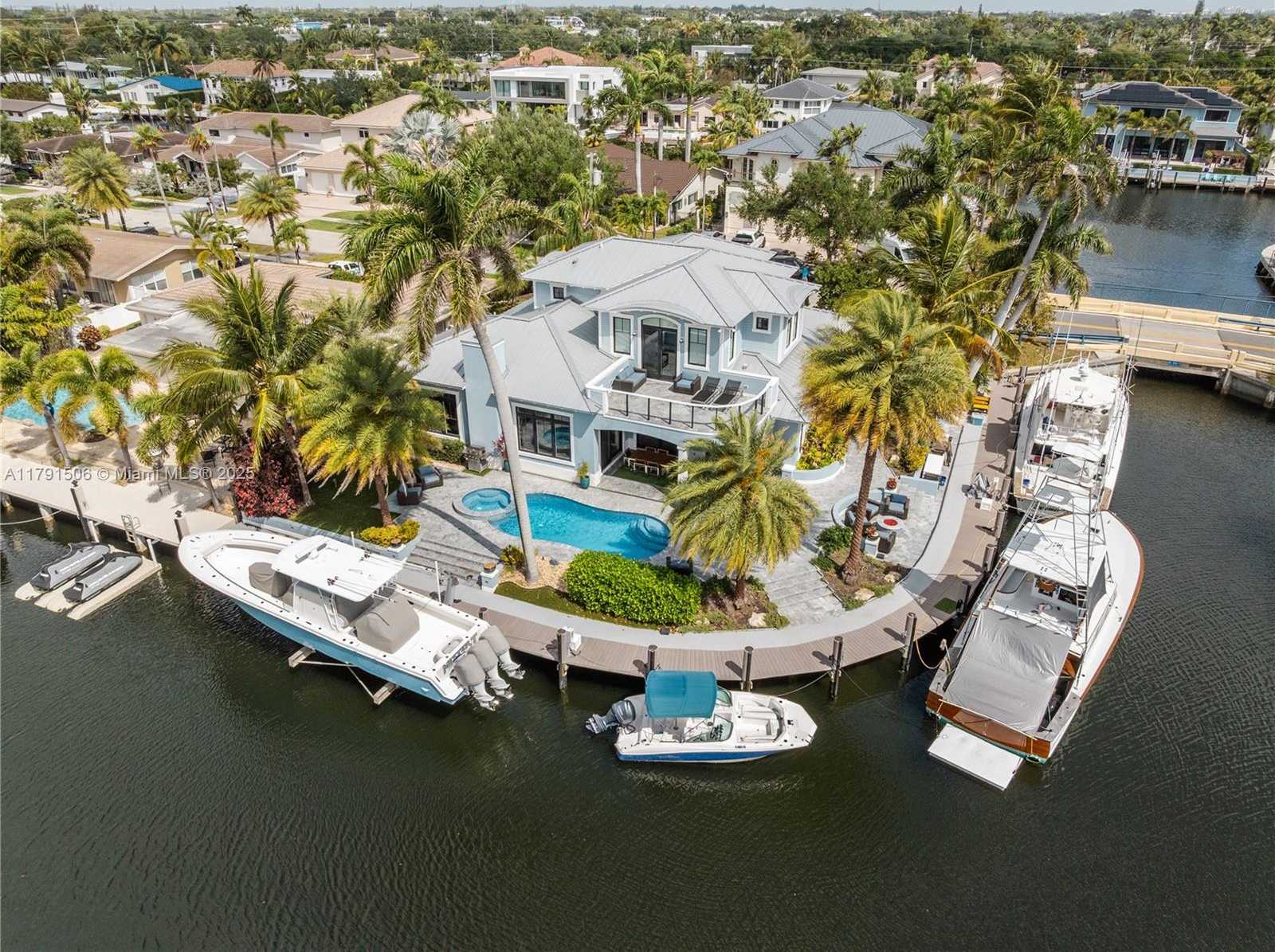 Small Image of 2340 NORTH EAST 48TH ST, Lighthouse Point Number 2