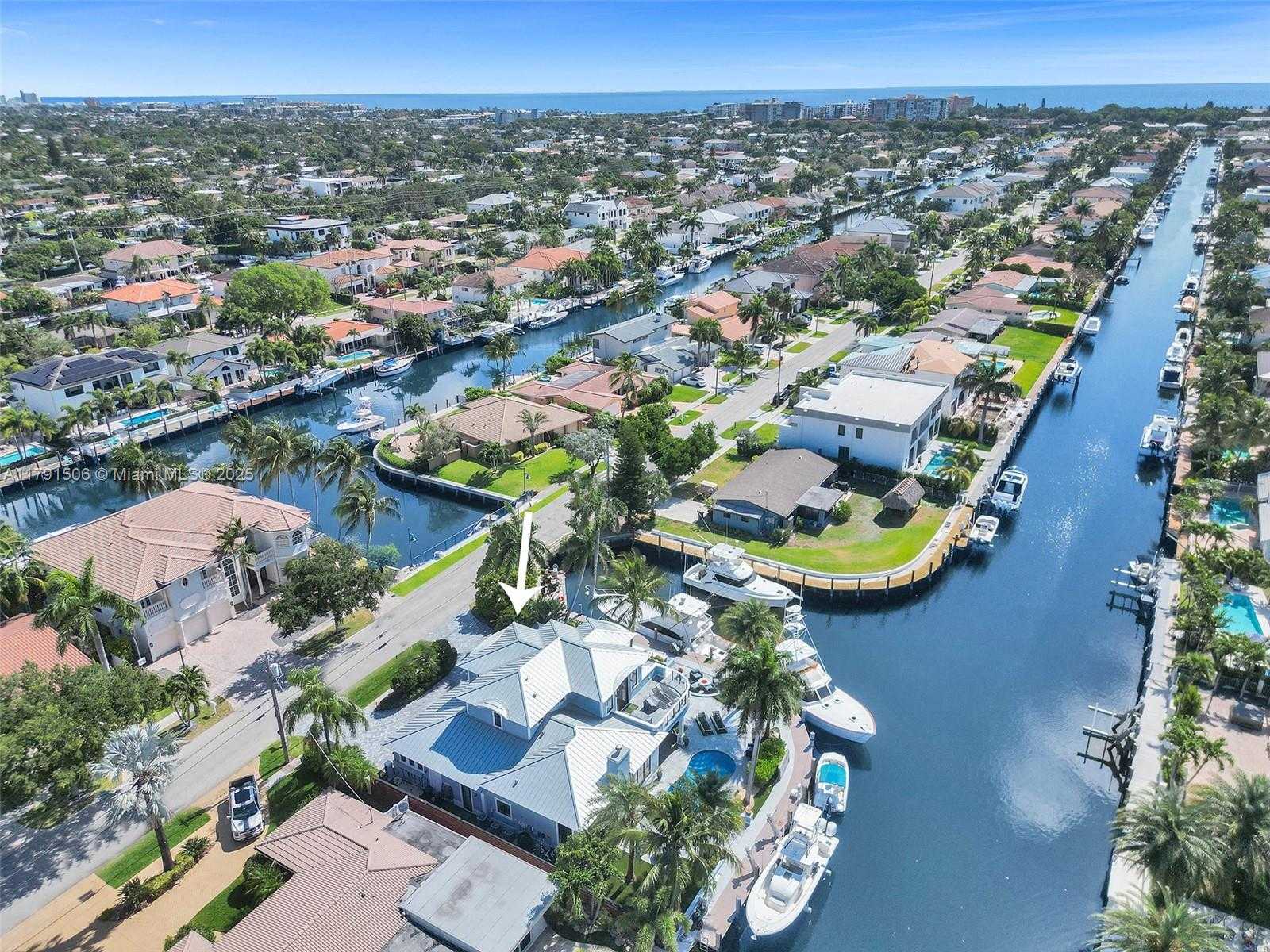 Small Image of 2340 NORTH EAST 48TH ST, Lighthouse Point Number 3