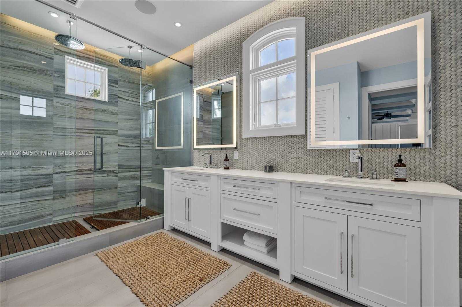 Small Image of 2340 NORTH EAST 48TH ST, Lighthouse Point Number 42