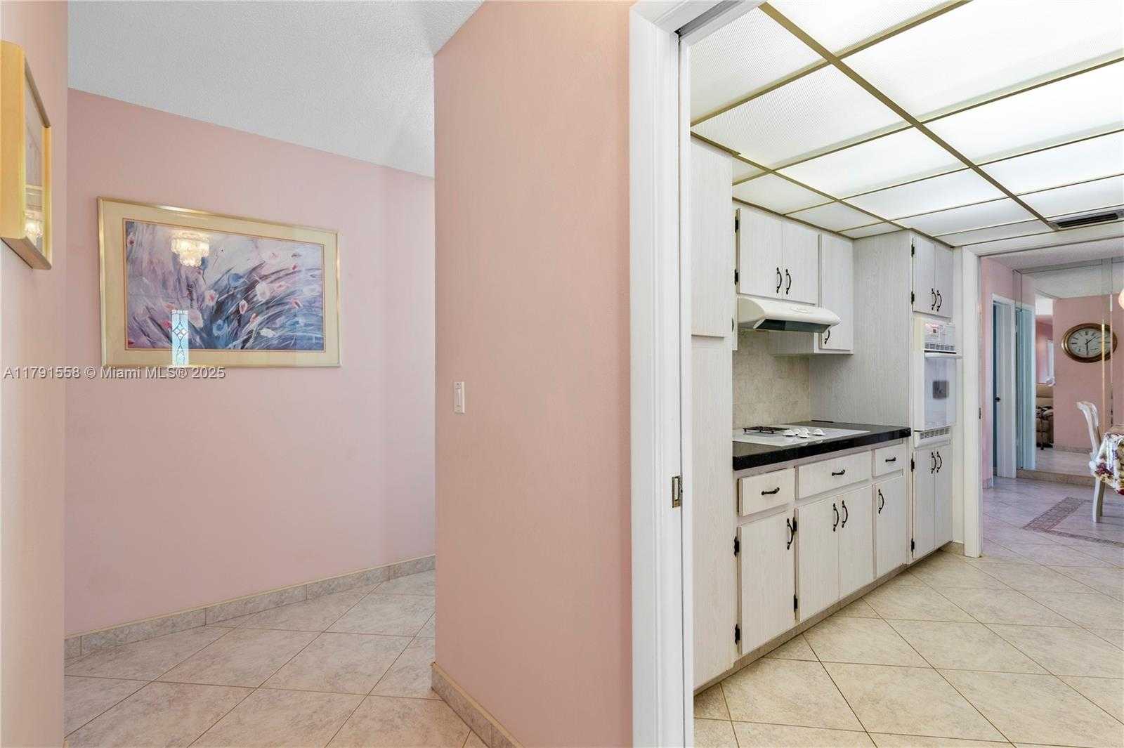 Small Image of 1124 NORTH EAST 3RD ST, Hallandale Beach Number 13