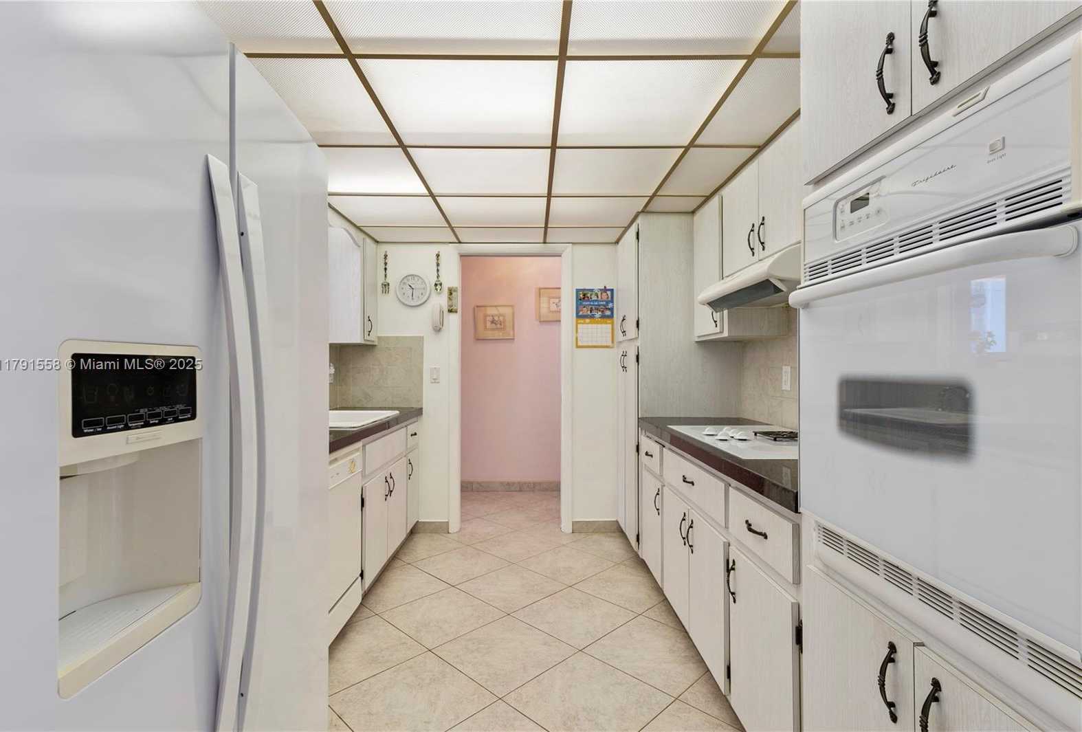 Small Image of 1124 NORTH EAST 3RD ST, Hallandale Beach Number 2