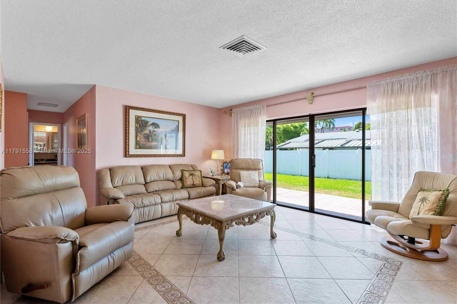 Small Image of 1124 NORTH EAST 3RD ST, Hallandale Beach Number 4