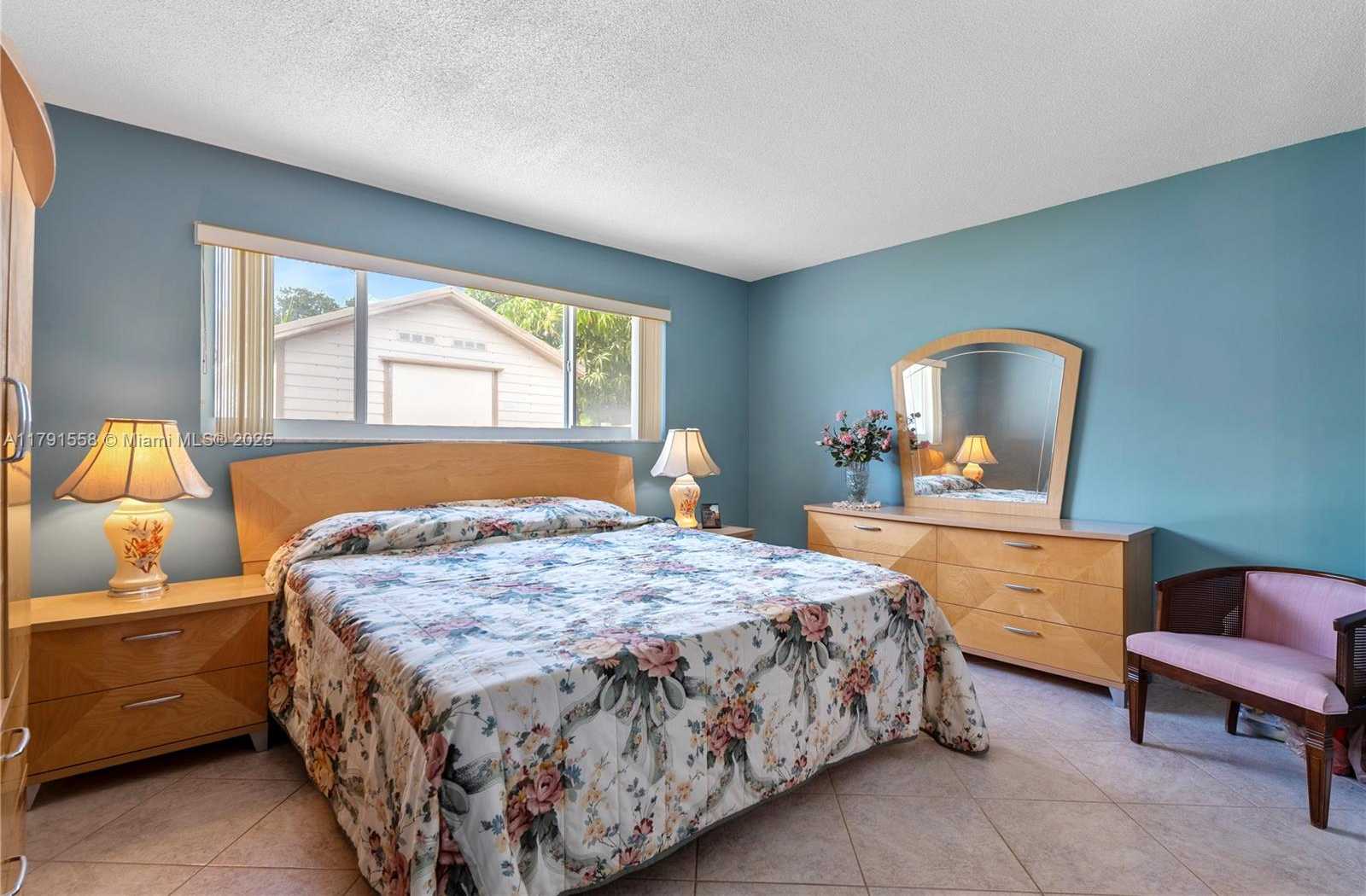 Small Image of 1124 NORTH EAST 3RD ST, Hallandale Beach Number 9