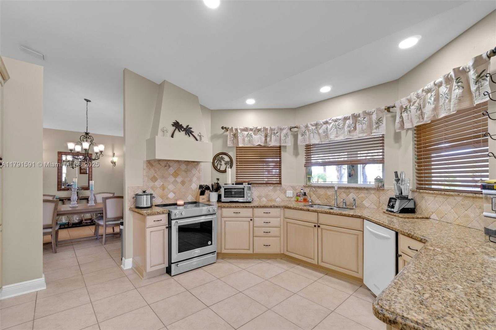 Small Image of 19302 SOUTH WEST 292ND ST, Homestead Number 12