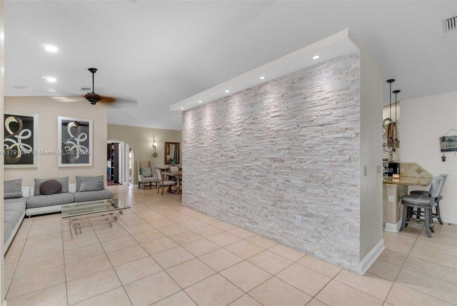 Small Image of 19302 SOUTH WEST 292ND ST, Homestead Number 16