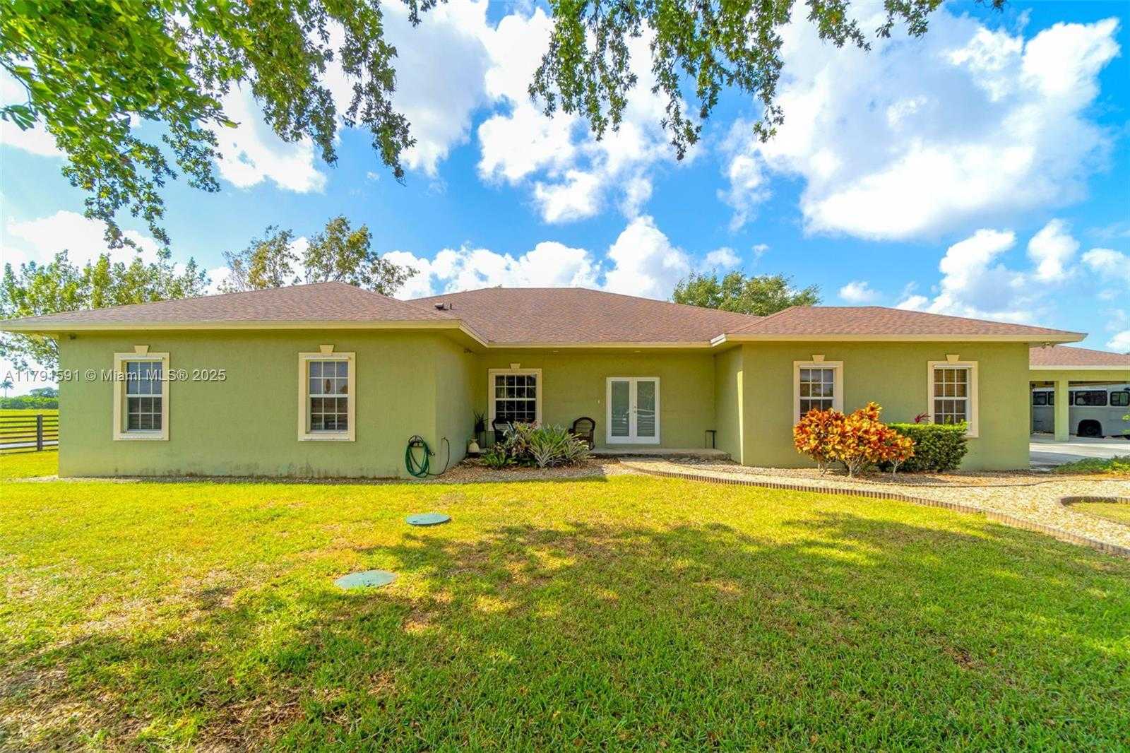 Small Image of 19302 SOUTH WEST 292ND ST, Homestead Number 3