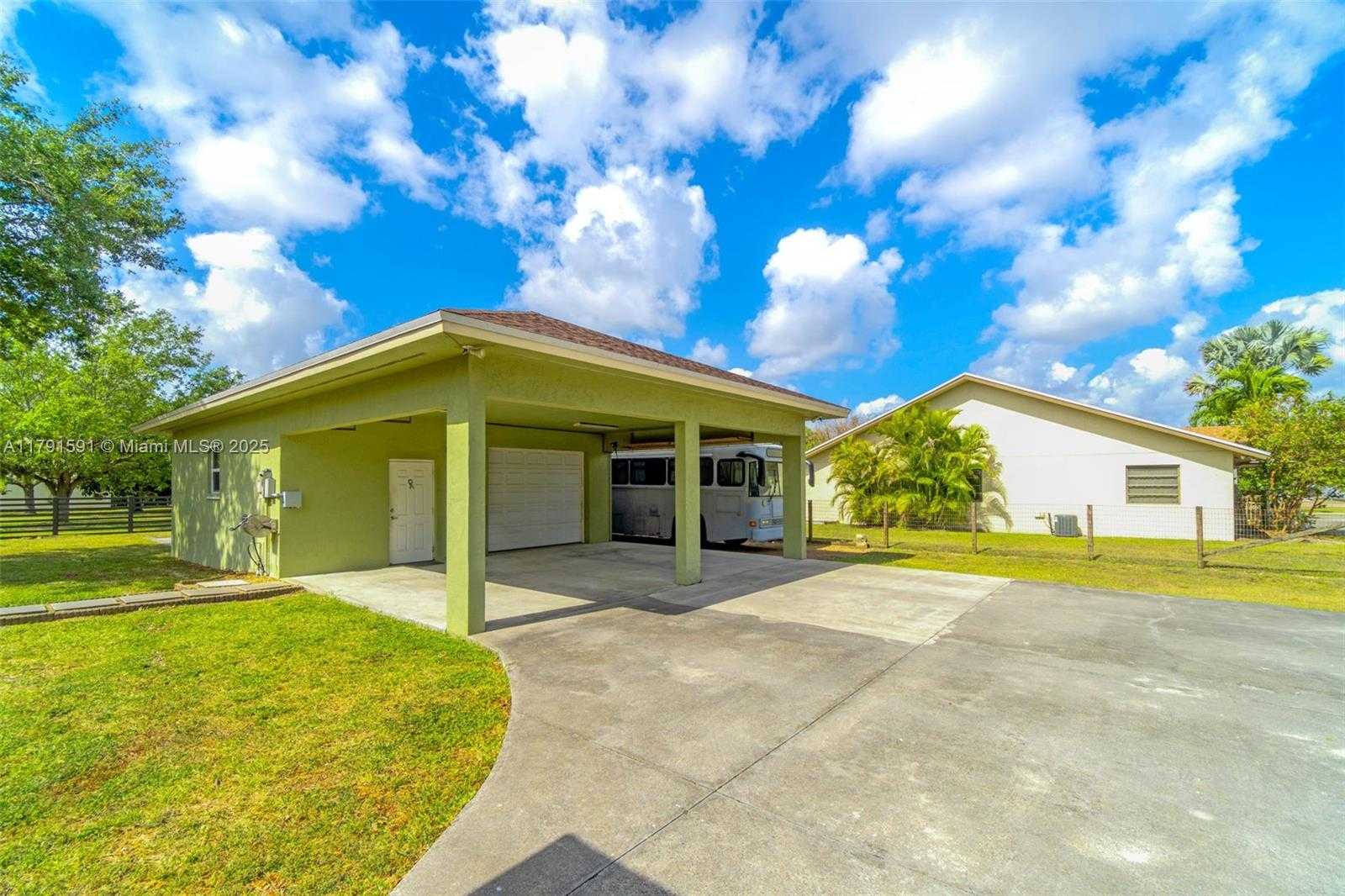 Small Image of 19302 SOUTH WEST 292ND ST, Homestead Number 34