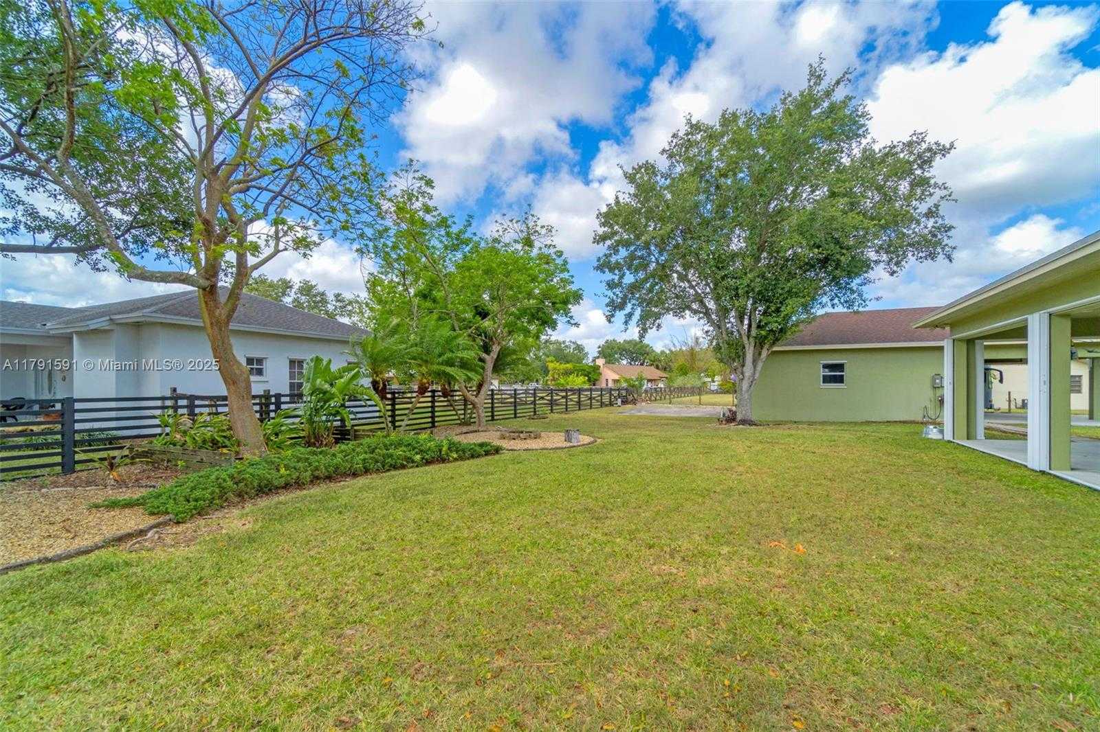 Small Image of 19302 SOUTH WEST 292ND ST, Homestead Number 36