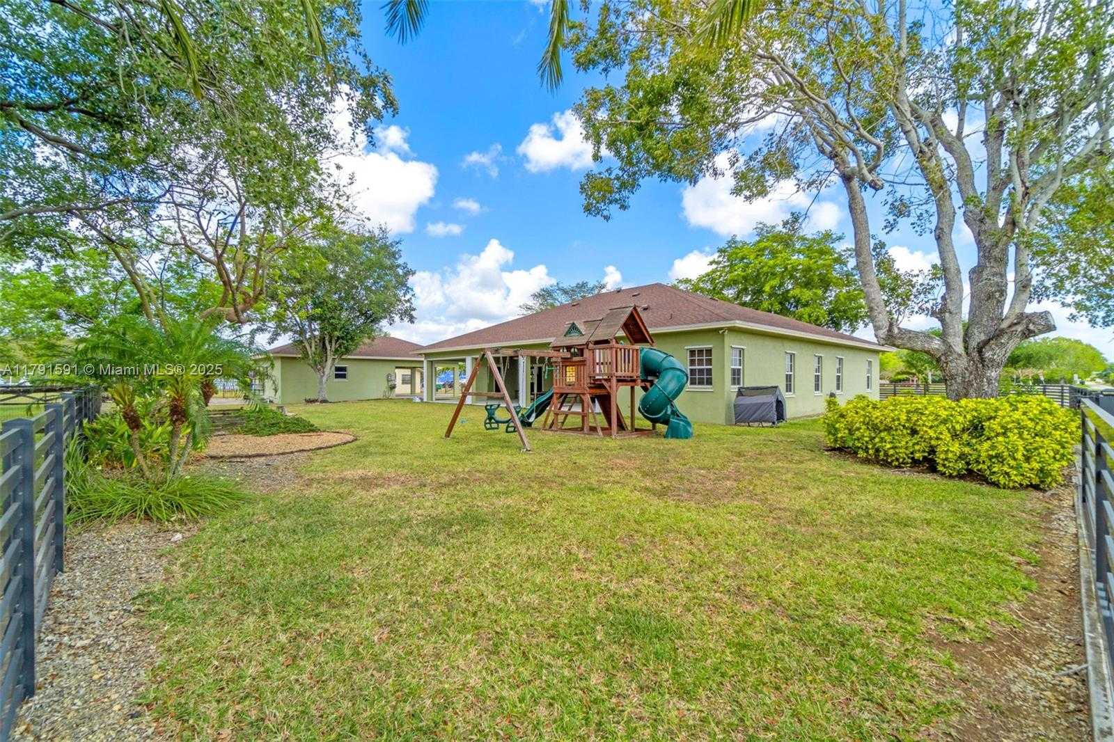 Small Image of 19302 SOUTH WEST 292ND ST, Homestead Number 38