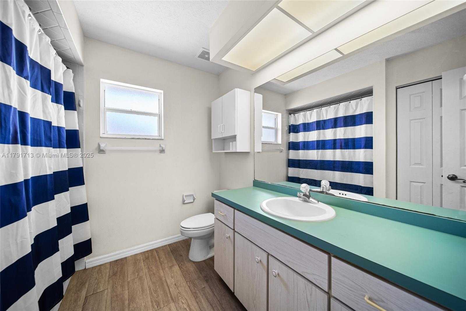 Small Image of 100 OAK KNOLLS CIRCLE, Sebring Number 20