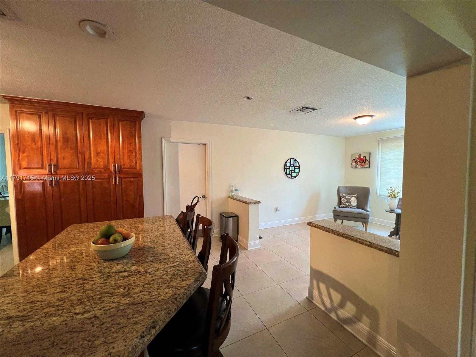 Small Image of 14051 SOUTH WEST 15TH CT, Davie Number 11