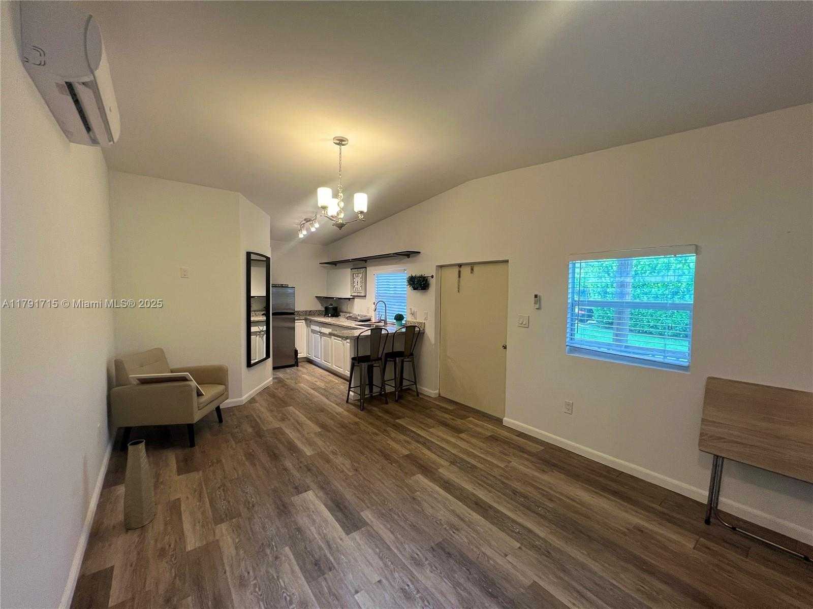 Small Image of 14051 SOUTH WEST 15TH CT, Davie Number 27