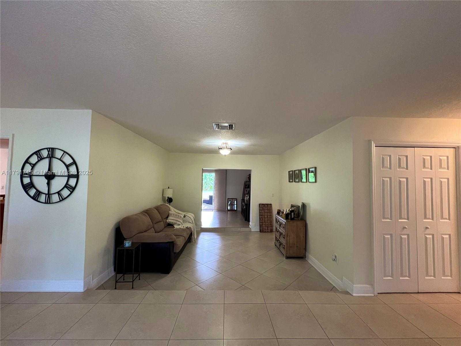 Small Image of 14051 SOUTH WEST 15TH CT, Davie Number 3