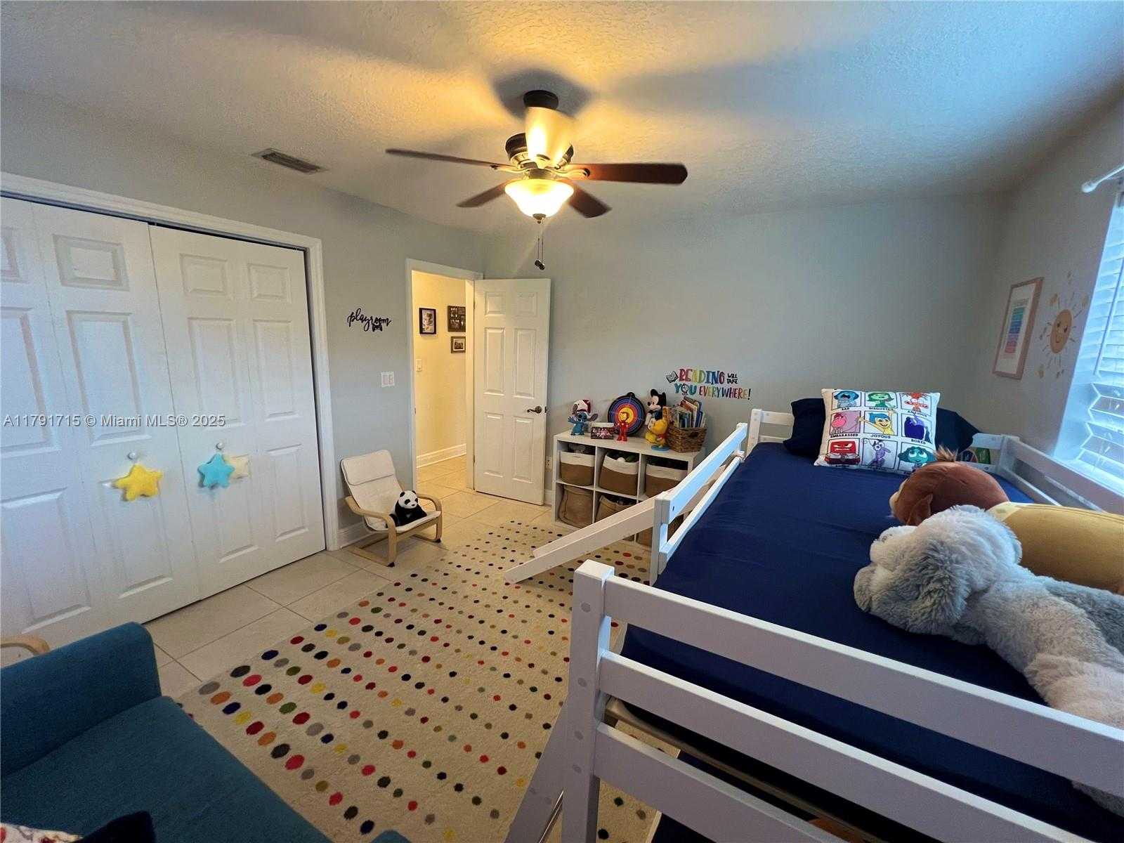 Small Image of 14051 SOUTH WEST 15TH CT, Davie Number 34