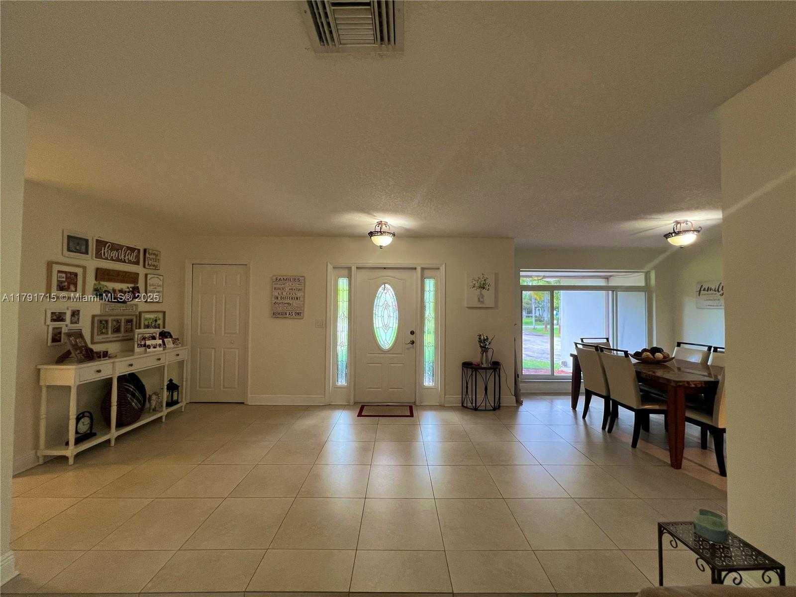 Small Image of 14051 SOUTH WEST 15TH CT, Davie Number 46