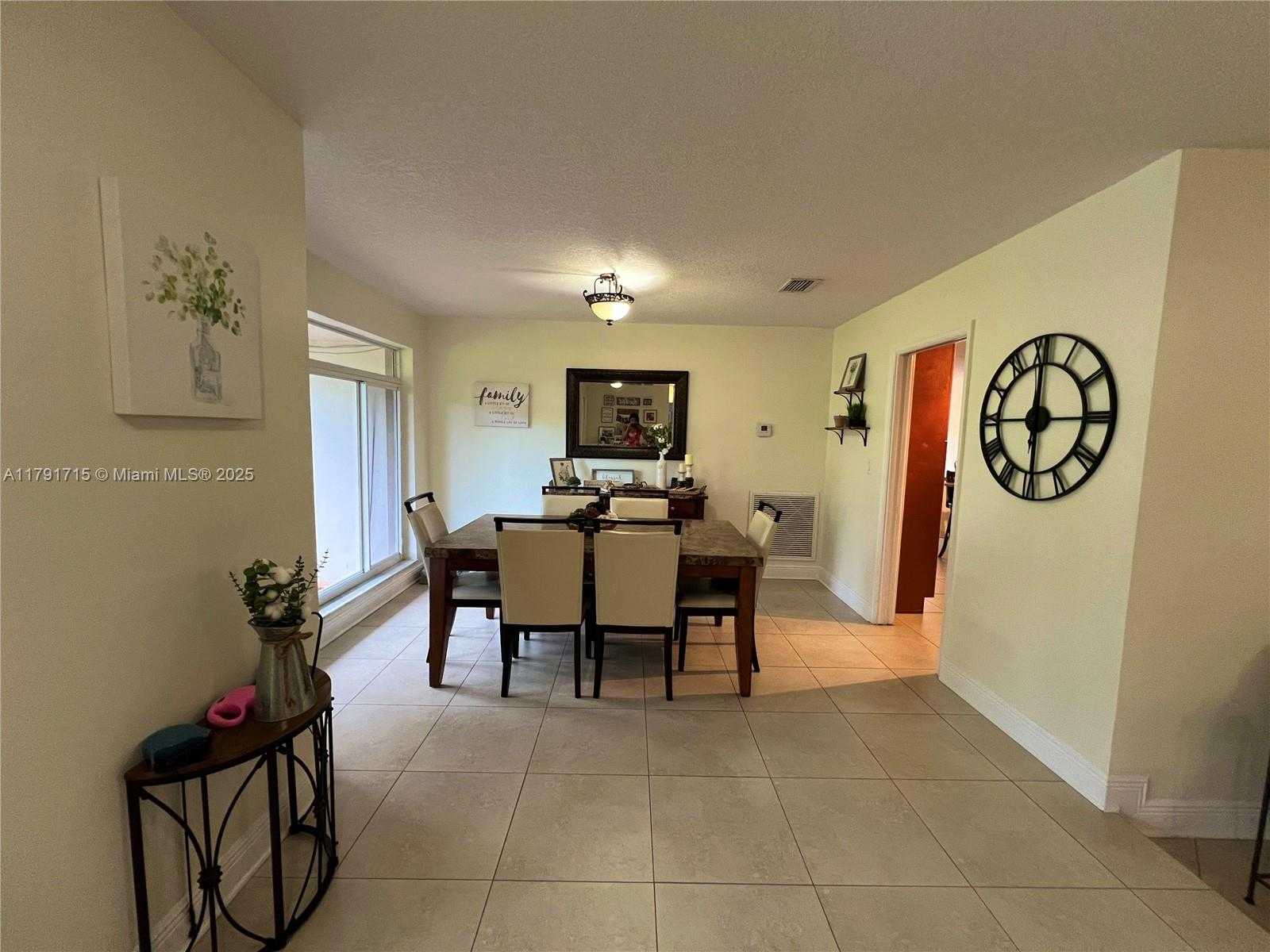 Small Image of 14051 SOUTH WEST 15TH CT, Davie Number 5