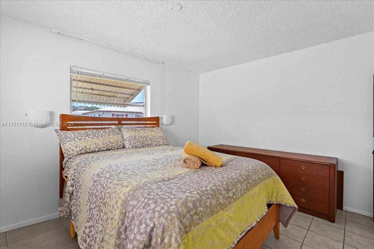 Small Image of 8301 NORTH WEST 57TH PL, Tamarac Number 24