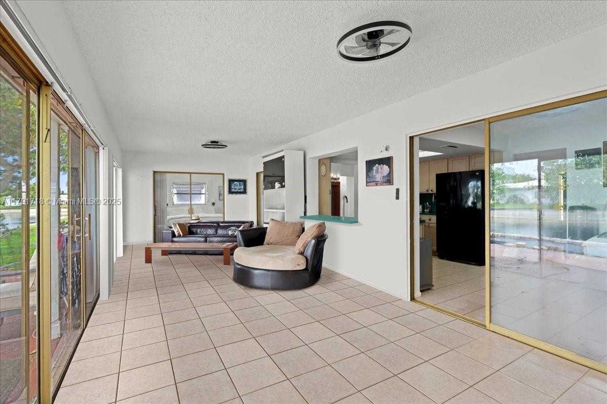 Small Image of 8301 NORTH WEST 57TH PL, Tamarac Number 27