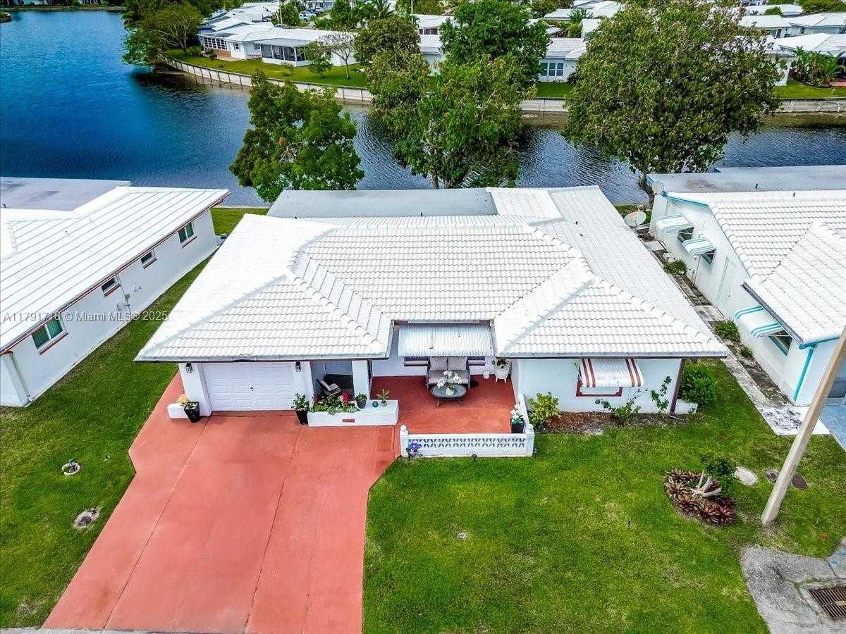 Small Image of 8301 NORTH WEST 57TH PL, Tamarac Number 3