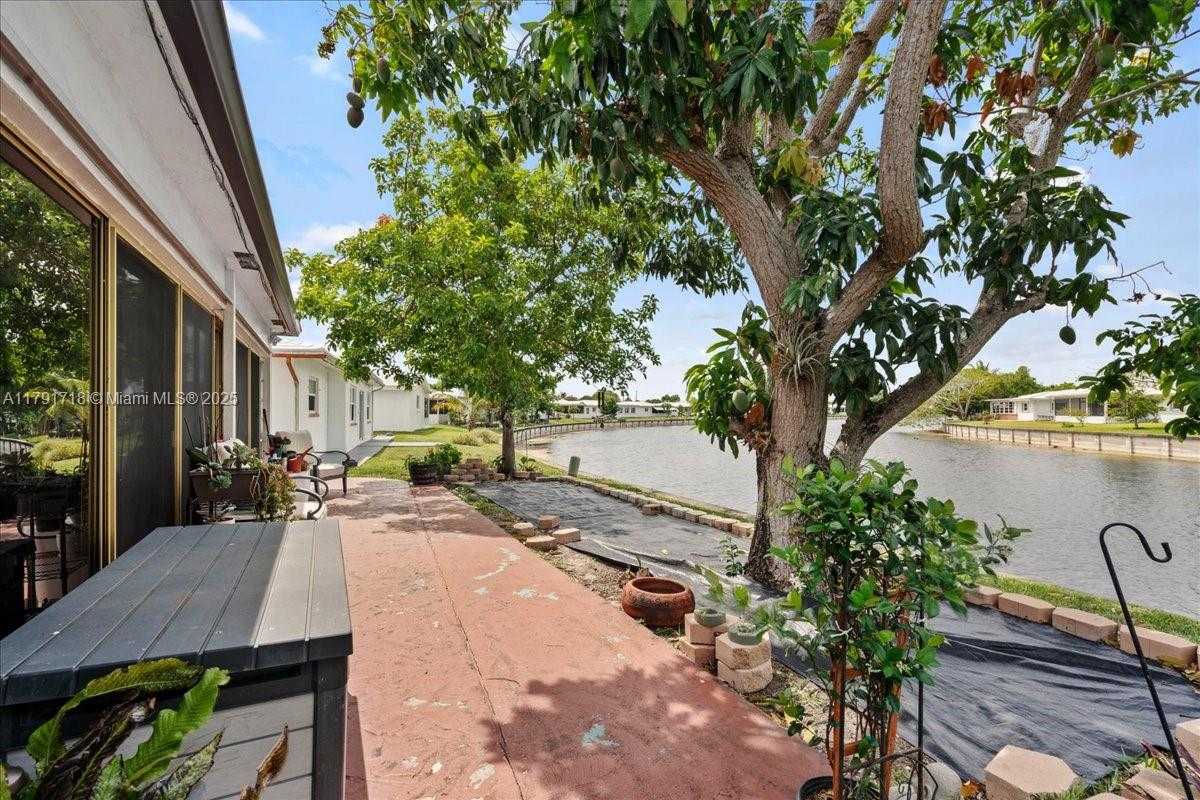Small Image of 8301 NORTH WEST 57TH PL, Tamarac Number 33